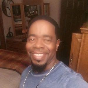 Meet your Posher, Theotis o